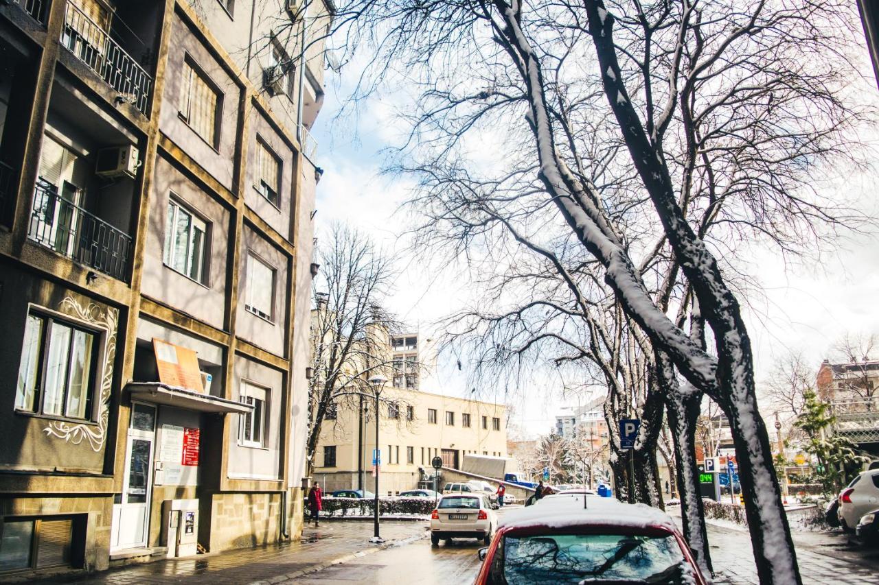 Apartmán Aparment Theatre Ni Exteriér fotografie