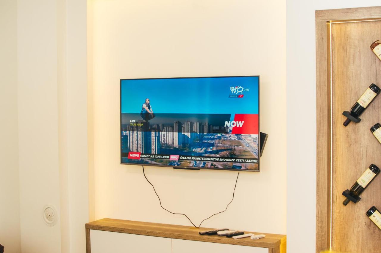Apartmán Aparment Theatre Ni Exteriér fotografie